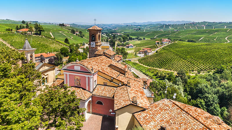 Utsikt ver staden Barolo